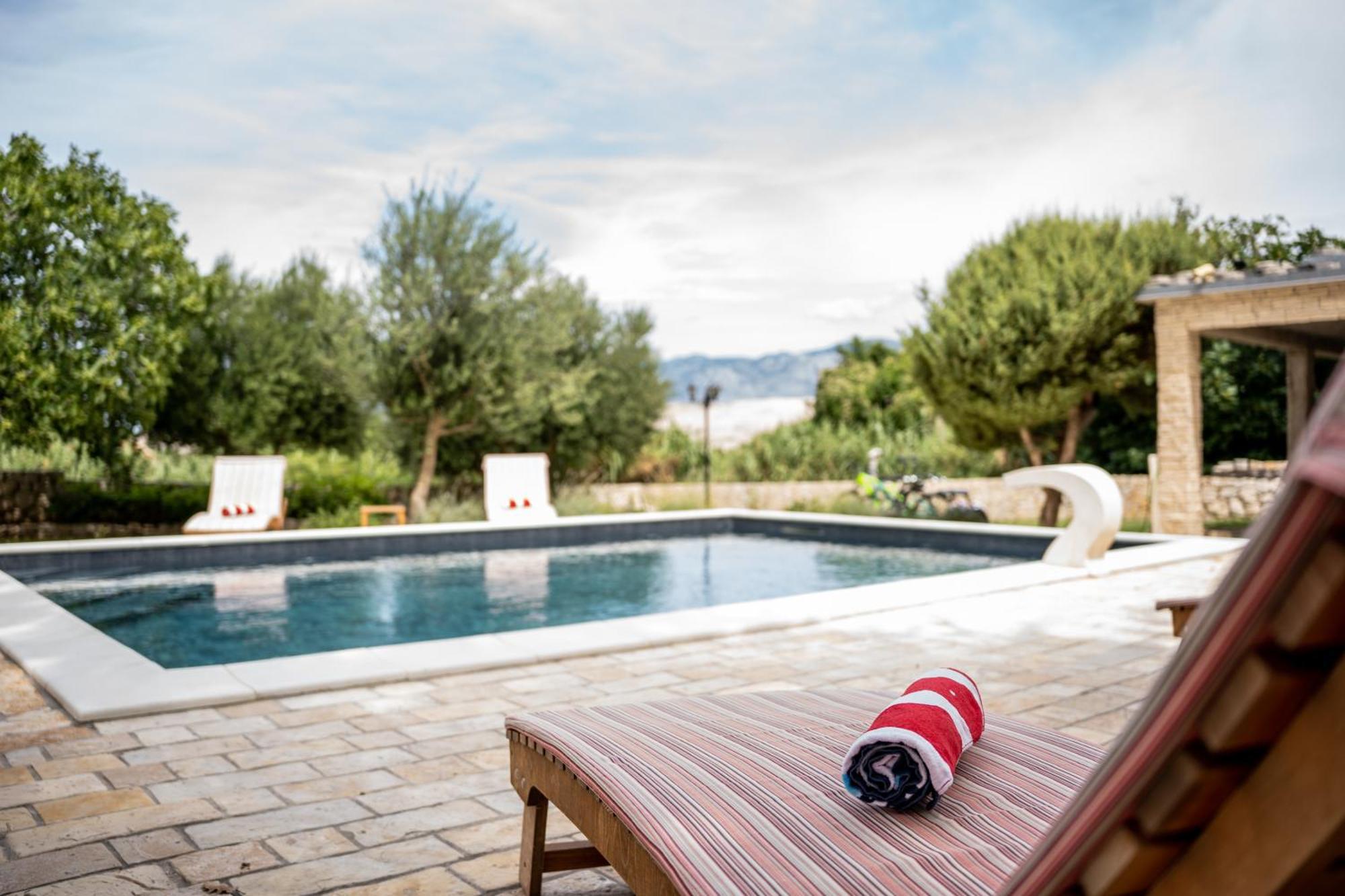 Villa Pag Dubrava Relax With Pool Bosana Bagian luar foto